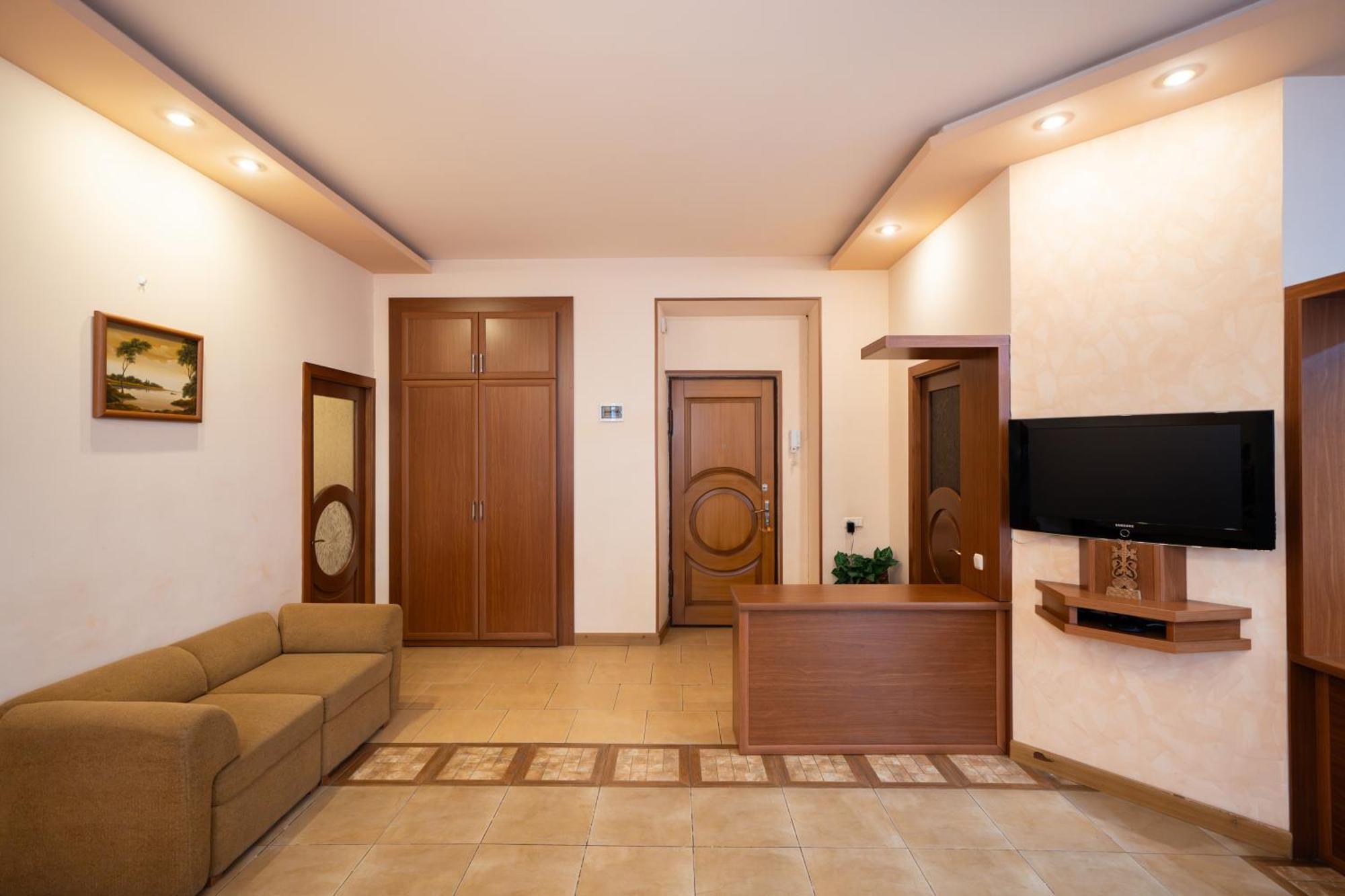 Ris Central Apartments Erevan Exterior foto